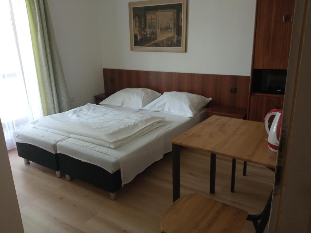 Apartmany Sedmikraska Tehovec Екстер'єр фото