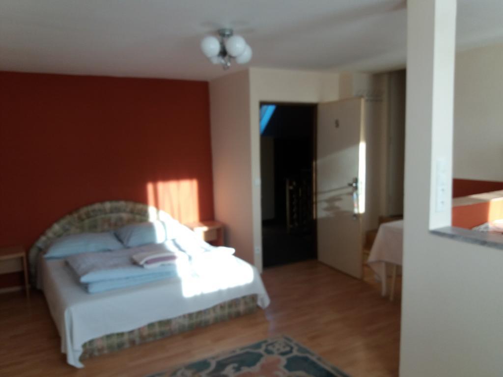 Apartmany Sedmikraska Tehovec Екстер'єр фото