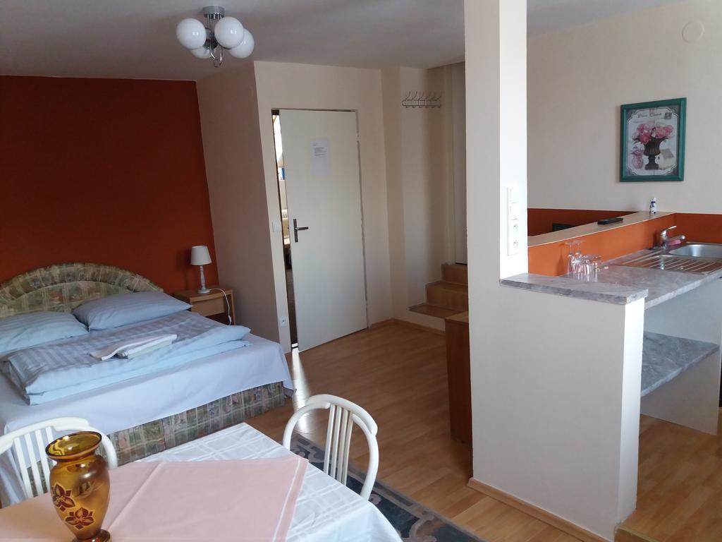 Apartmany Sedmikraska Tehovec Екстер'єр фото